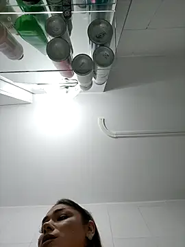 Snapshot of Ella_sweety chatting on October 30, 8:42 pm Ella sweety online show from October 30, 8:42 pm