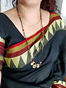 Snapshot of Indian_desi_wife chatting on December 13, 4:49 pm Indian desi wife online show from December 13, 4:49 pm