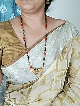 Snapshot of Indian_desi_wife chatting on November 8, 2:56 am Indian desi wife online show from November 8, 2:56 am