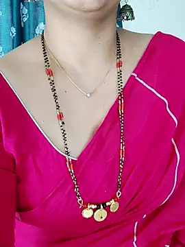 Snapshot of Indian_desi_wife chatting on November 20, 2:23 am Indian desi wife online show from November 20, 2:23 am