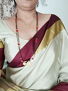 Snapshot of Indian_desi_wife chatting on June 22, 3:25 am Indian desi wife online show from June 22, 3:25 am