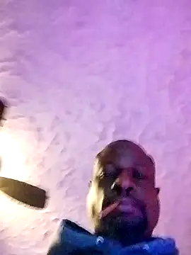 Snapshot of Daddy_hook chatting on December 6, 12:45 am Daddy hook online show from December 6, 12:45 am