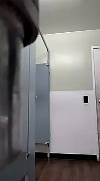 Snapshot of Daddy_hook chatting on December 10, 6:17 pm Daddy hook online show from December 10, 6:17 pm