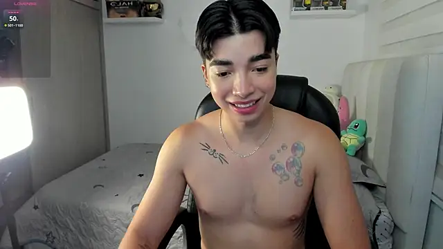 santy7v7 online show from November 25, 1:22 pm