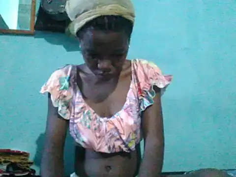 Snapshot of sweetchic_ chatting on March 5, 4:34 am sweetchic online show from March 5, 4:34 am