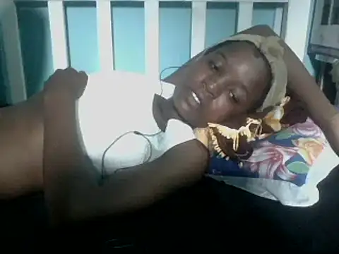 Snapshot of sweetchic_ chatting on March 12, 9:34 am sweetchic online show from March 12, 9:34 am