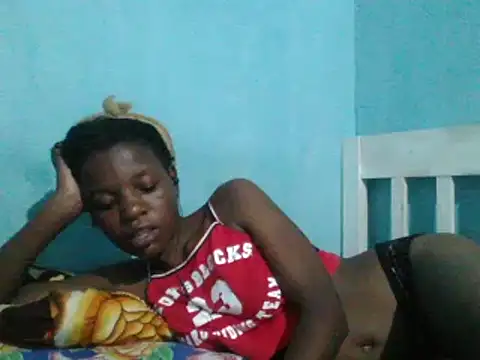 Snapshot of sweetchic_ chatting on March 12, 10:39 pm sweetchic online show from March 12, 10:39 pm