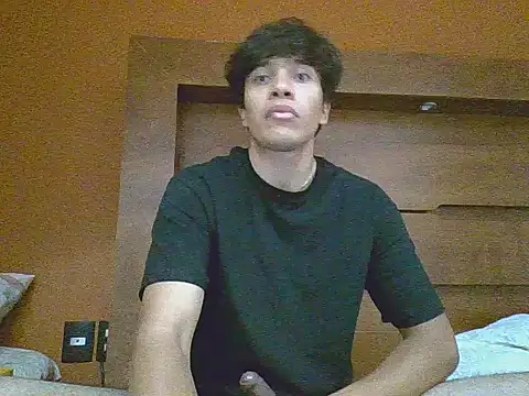 Snapshot of Eddy_177 chatting on September 30, 6:40 am Eddy 177 online show from September 30, 6:40 am