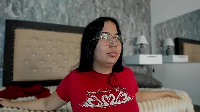 Lia sarahi online show from October 12, 11:31 am