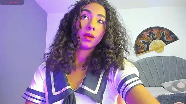 Snapshot of khaliope chatting on November 27, 12:56 am khaliope online show from November 27, 12:56 am