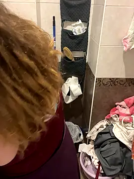 DienkaGreen online show from November 25, 1:55 pm