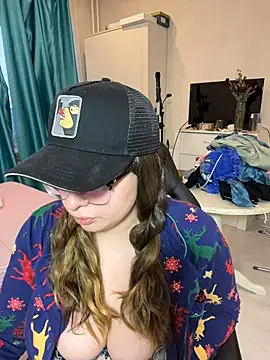 DienkaGreen online show from February 4, 6:41 am