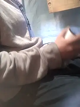 Wero4200 online show from December 16, 8:25 pm