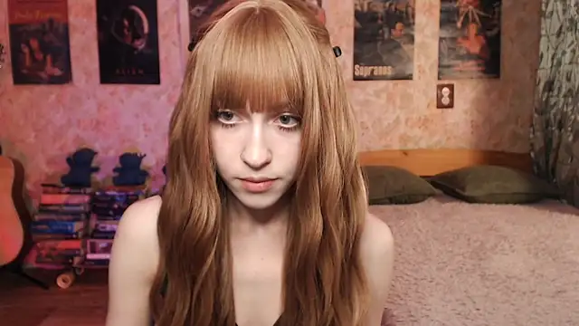 Snapshot of Friendly_Ellie chatting on October 10, 11:15 pm Friendly Ellie online show from October 10, 11:15 pm