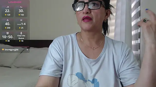 ISABEEL SOFIA01 online show from January 28, 10:34 pm