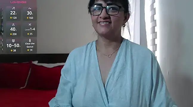 ISABEEL SOFIA01 online show from February 7, 7:49 pm