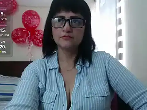 ISABEEL SOFIA01 online show from February 19, 6:00 pm