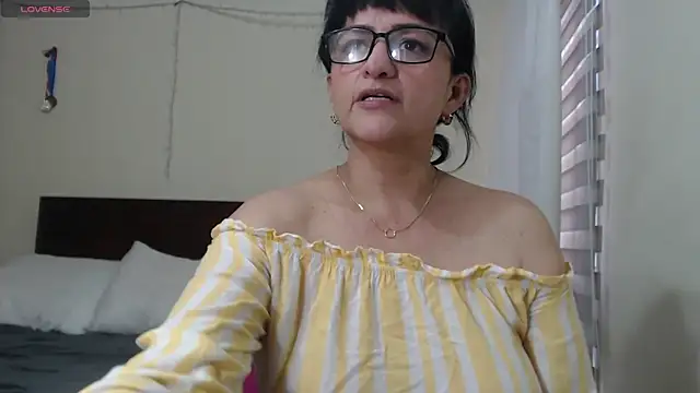 ISABEEL SOFIA01 online show from March 4, 10:16 pm