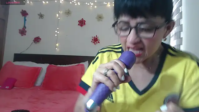 ISABEEL SOFIA01 online show from March 20, 9:46 pm