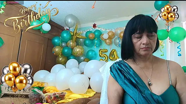 Snapshot of ISABEEL_SOFIA01 chatting on June 4, 3:51 pm ISABEEL SOFIA01 online show from June 4, 3:51 pm