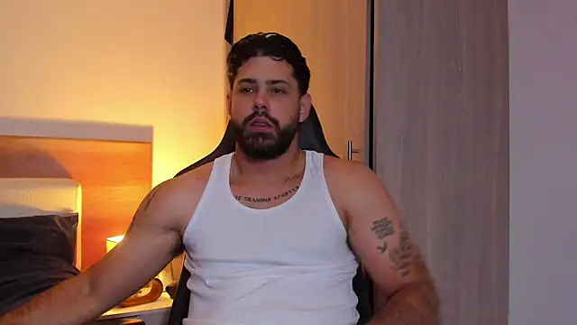 Justyn Torres online show from March 8, 7:31 pm