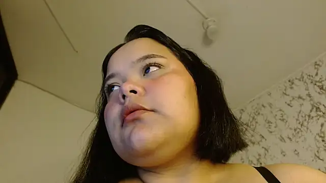 Snapshot of sexychubby___ chatting on October 12, 10:25 am sexychubby    online show from October 12, 10:25 am