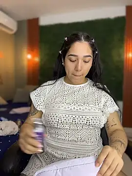 Amandanauty online show from January 9, 4:37 am