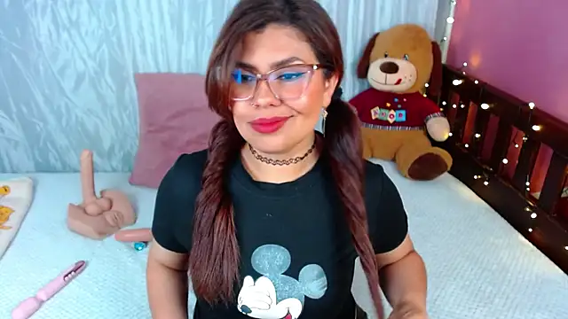 Snapshot of Queenamazon1 chatting on October 27, 3:16 pm Queenamazon1 online show from October 27, 3:16 pm