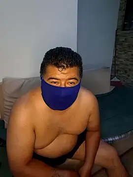 Snapshot of Calamaco07 chatting on December 15, 5:44 am Calamaco07 online show from December 15, 5:44 am