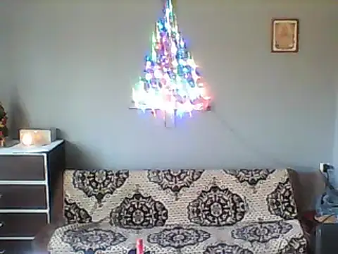 Snapshot of aroj95 chatting on December 14, 2:00 pm aroj95 online show from December 14, 2:00 pm