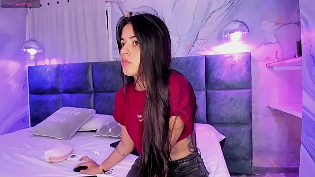 Snapshot of IvySanders1 chatting on January 30, 3:11 am IvySanders1 online show from January 30, 3:11 am