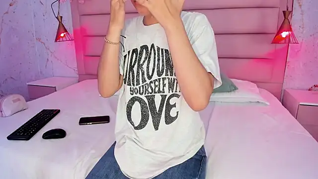 Snapshot of IvySanders1 chatting on October 12, 1:10 pm IvySanders1 online show from October 12, 1:10 pm