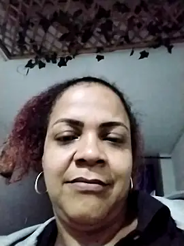 Snapshot of BayleyBanks chatting on October 24, 6:32 am BayleyBanks online show from October 24, 6:32 am