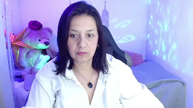 camilalatti online show from April 23, 12:34 am