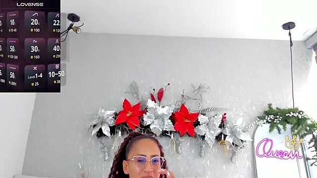 Snapshot of EmmaFerrary chatting on January 6, 6:22 pm EmmaFerrary online show from January 6, 6:22 pm