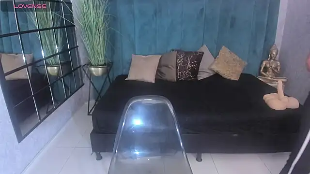 cintiagreyx online show from February 27, 11:54 am