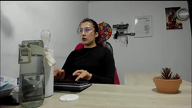 Scarlett Sen online show from March 11, 4:18 pm