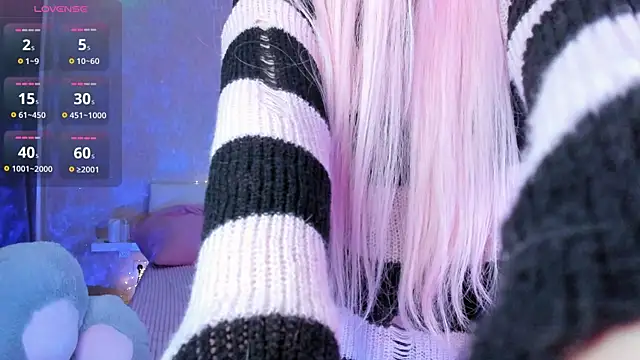 Snapshot of Misty_Shadow chatting on November 18, 10:14 pm Misty Shadow online show from November 18, 10:14 pm