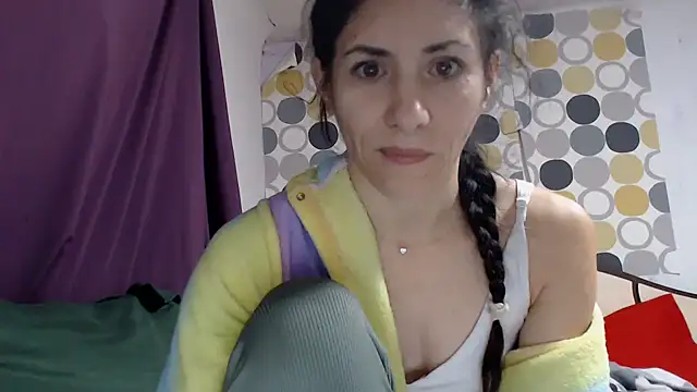 Snapshot of sexyevalove chatting on December 21, 2:51 am sexyevalove online show from December 21, 2:51 am