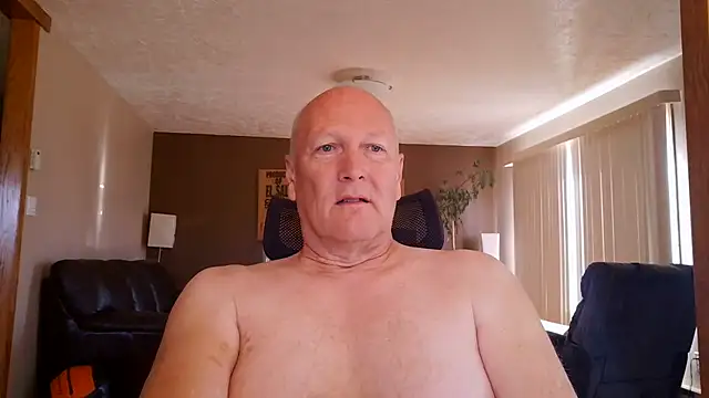 Snapshot of BasicAnt chatting on June 30, 2:07 pm BasicAnt online show from June 30, 2:07 pm