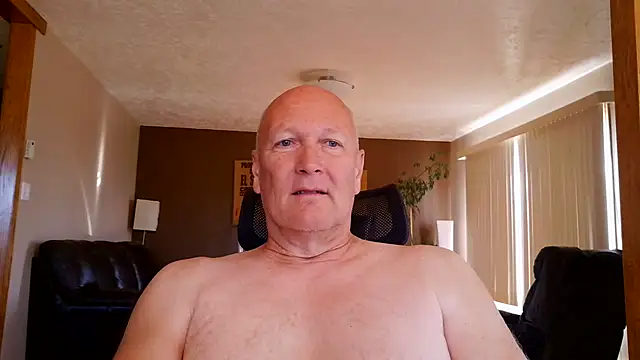 Snapshot of BasicAnt chatting on July 14, 2:23 pm BasicAnt online show from July 14, 2:23 pm