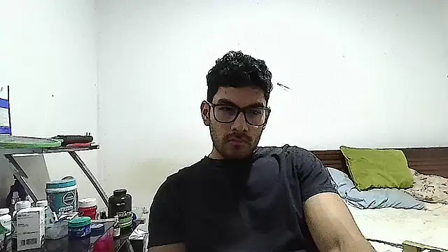 Snapshot of x-sebastian chatting on December 1, 8:42 pm x-sebastian online show from December 1, 8:42 pm