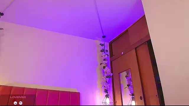 Athompzon online show from February 13, 11:17 am