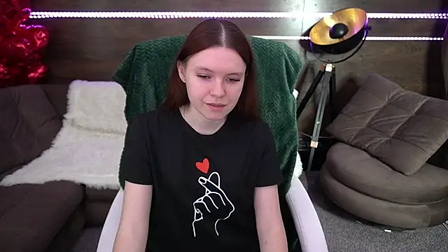 Snapshot of MaRich_Ka chatting on March 15, 10:13 am MaRich Ka online show from March 15, 10:13 am