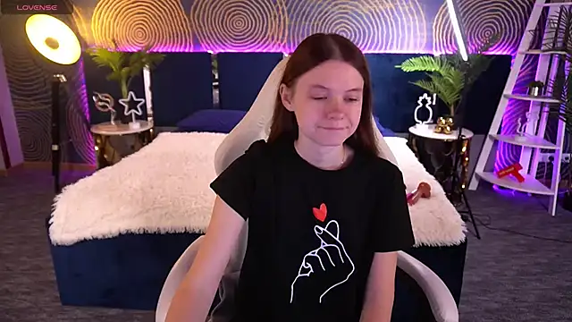 Snapshot of MaRich_Ka chatting on September 12, 6:02 am MaRich Ka online show from September 12, 6:02 am