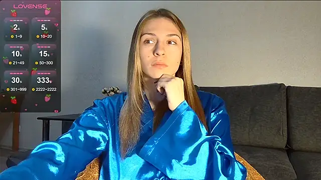 LovelyKatea online show from December 1, 4:40 pm