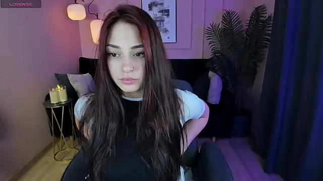 Snapshot of MilanaSugar chatting on March 6, 5:33 pm MilanaSugar online show from March 6, 5:33 pm