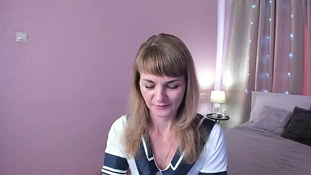 annasimonsj online show from May 25, 1:00 am