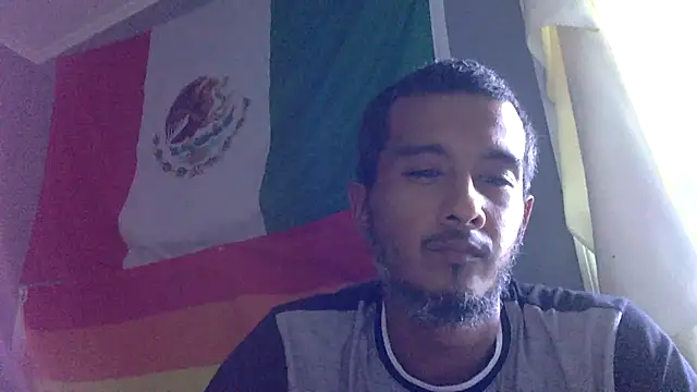 Snapshot of themboiiz chatting on July 21, 9:17 pm themboiiz online show from July 21, 9:17 pm
