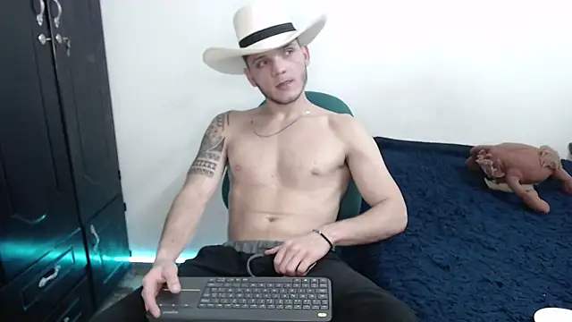 Snapshot of ramseesh chatting on February 20, 1:35 am ramseesh online show from February 20, 1:35 am